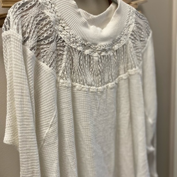 Free People White, Waffle, Raw Hem Top - Picture 11 of 15